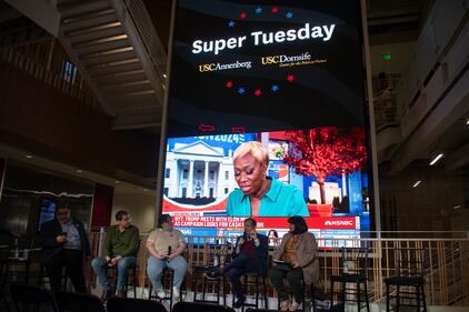 The speakers at the USC Annenberg watch party continue to discuss the republican and democratic presidential election.