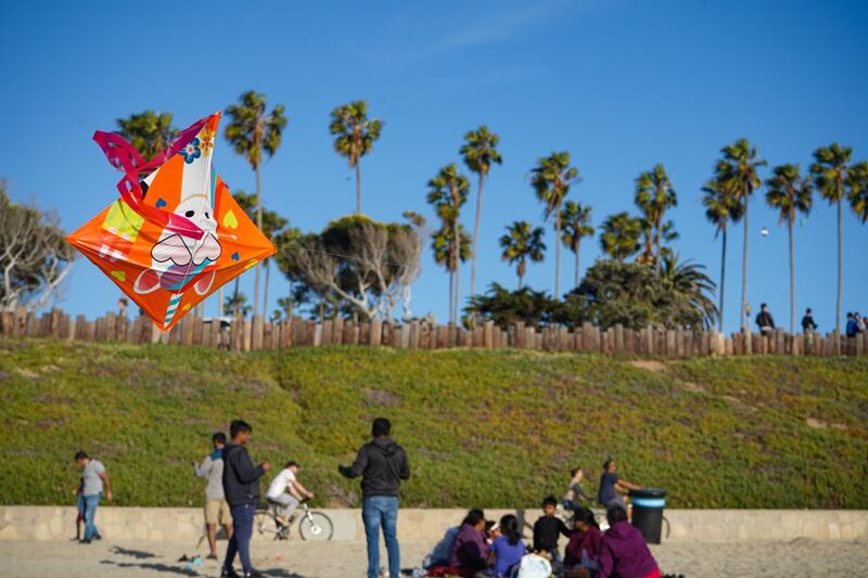 USC Annenberg Media photographs of the 48th annual LA Festival of the Kite