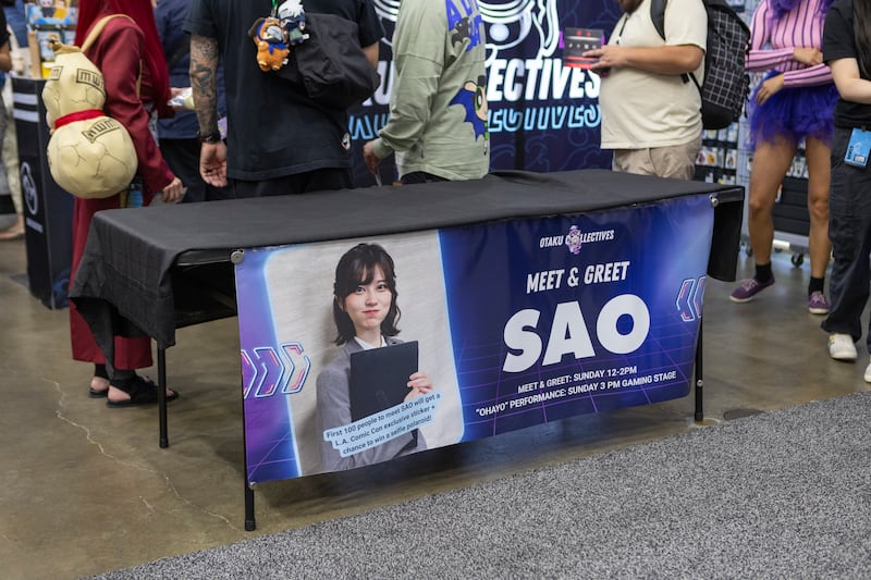 Meet and greet booth for Saori Araki