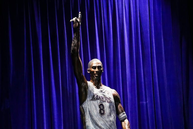 A photo of a statue of former Los Angeles Lakers guard Kobe Bryant.
