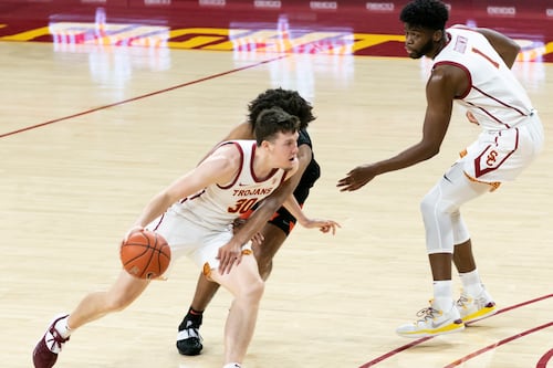 USC bests the Beavers