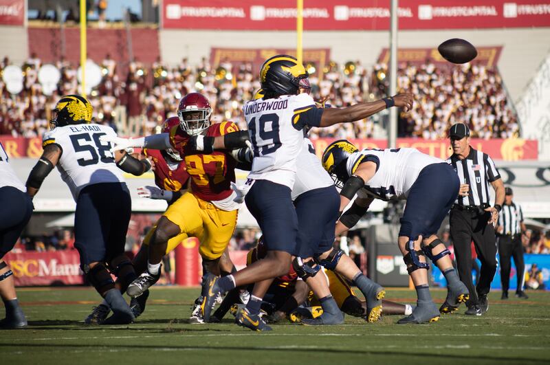 Bryce Underwood throws a pass.