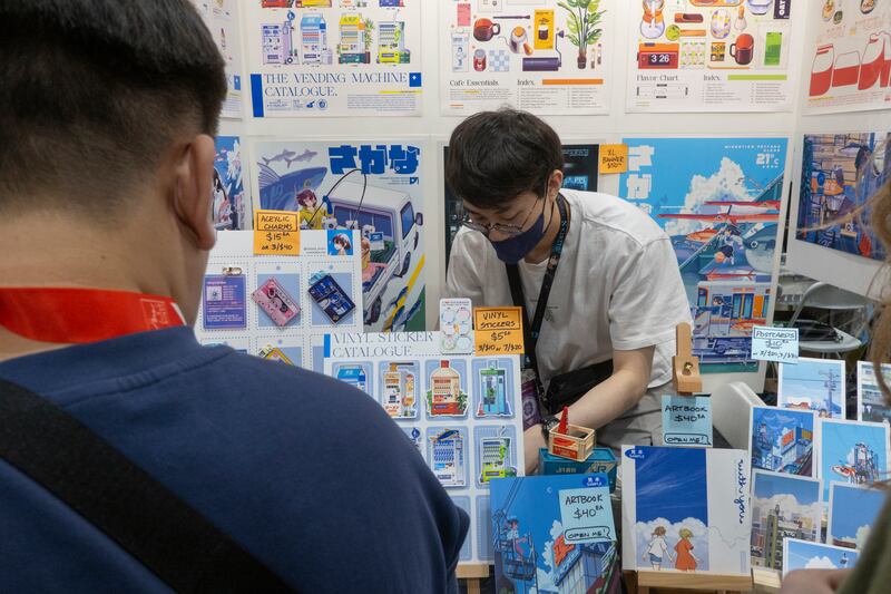 Artist selling his works