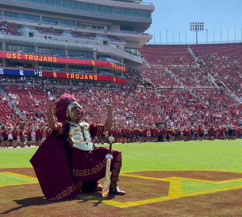 [One-sentence description of what this media is: "A photo of a vaccine site on USC campus" or "Gif of dancing banana". Important for accessibility/people who use screen readers.]
