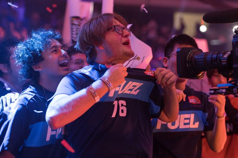 Fletcher proudly shows off his custom Dallas Fuel jersey to the camera. A Fuel fan since the franchise’s inception in 2018, Fletcher attended all of the Fuel’s homestand events and flew out from Texas to support the team. “I am on top of the world! We are champions! We are the best in the world!” Fletcher exclaimed. (Photo by Michael Chow)