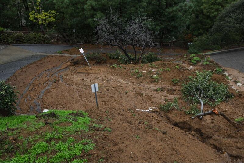 Photos by USC Annenberg Media photojournalists of landslides in Studio City caused by rainfall.