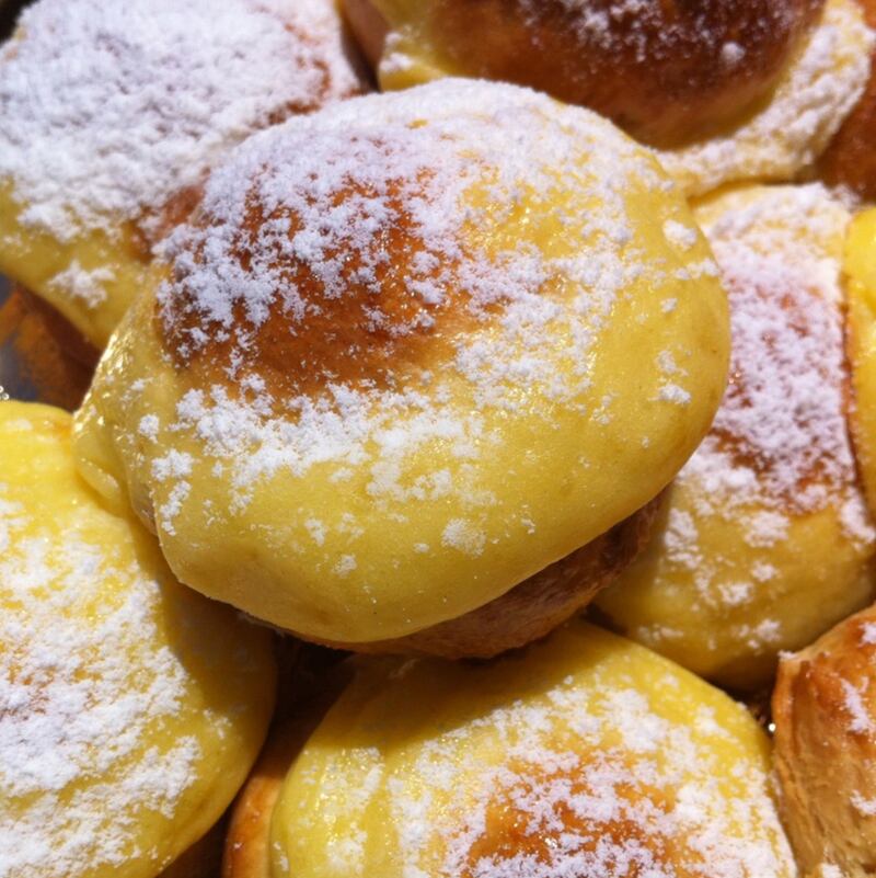 Photo of freshly baked bread.