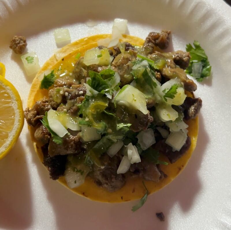 taco with cilantro and lime