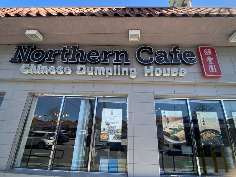 Picture of the front of a restaurant