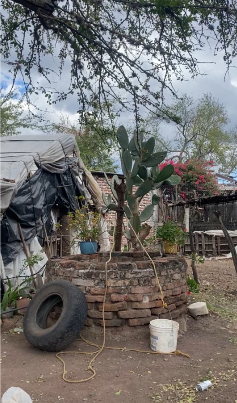 picture of a well in the town of San Martin Totolan