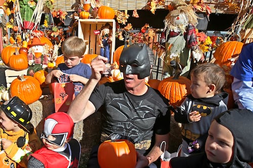 International students learn about Halloween traditions