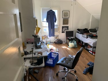 Photo of Thomas's bedroom.