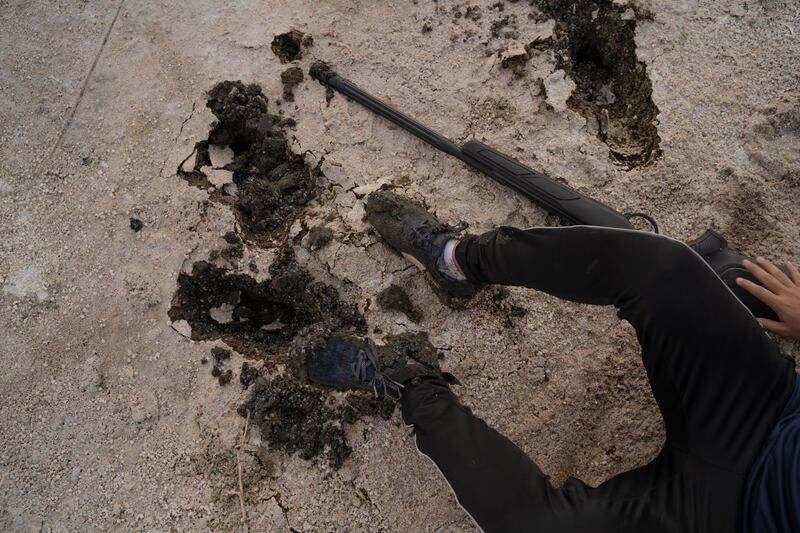 Photos of the Salton Sea.