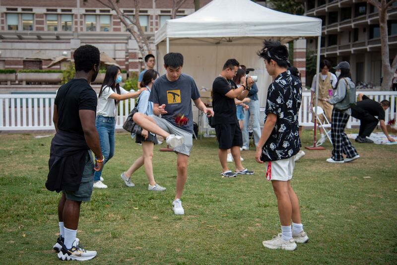 [One-sentence description of what this media is: "A photo of a vaccine site on USC campus" or "Gif of dancing banana". Important for accessibility/people who use screen readers.]