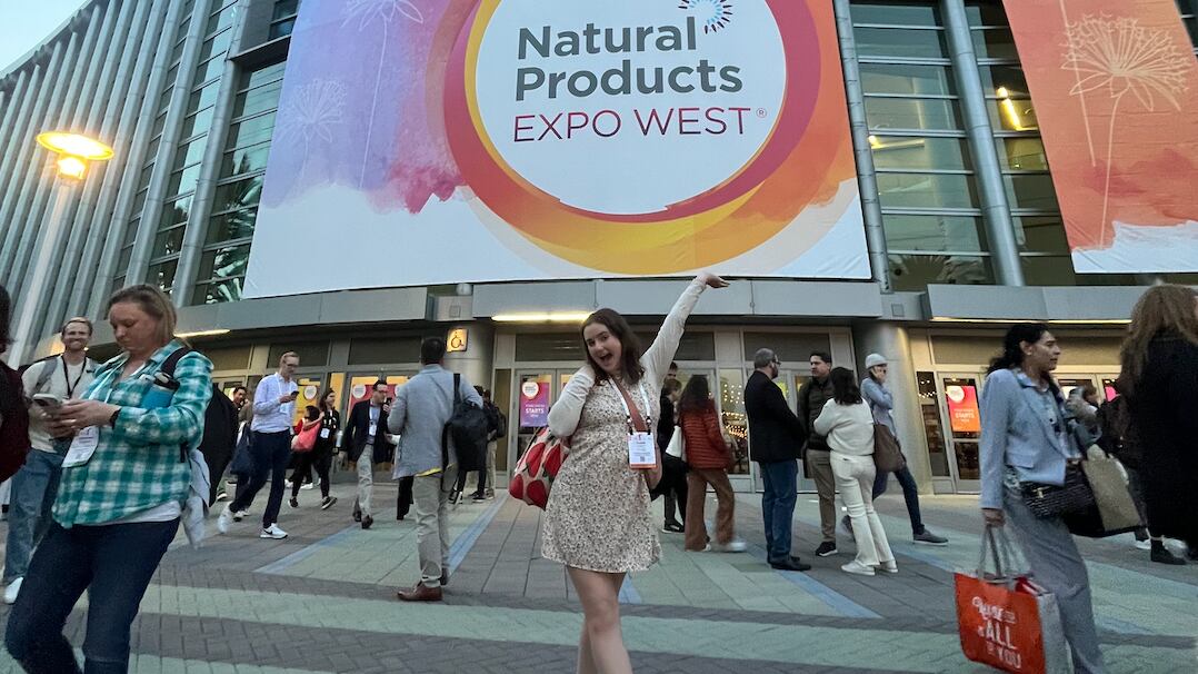 DESCRIBE THE IMAGE FOR ACCESSIBILITY, EXAMPLE: Photo of a chef putting red sauce onto an omelette.
