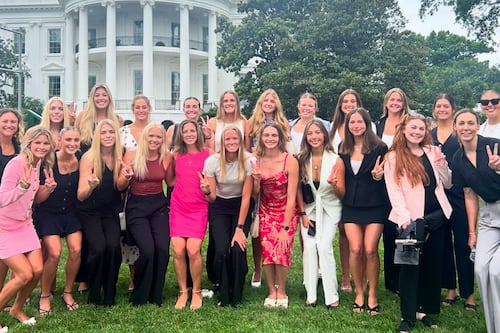 USC beach volleyball celebrates recent title at White House