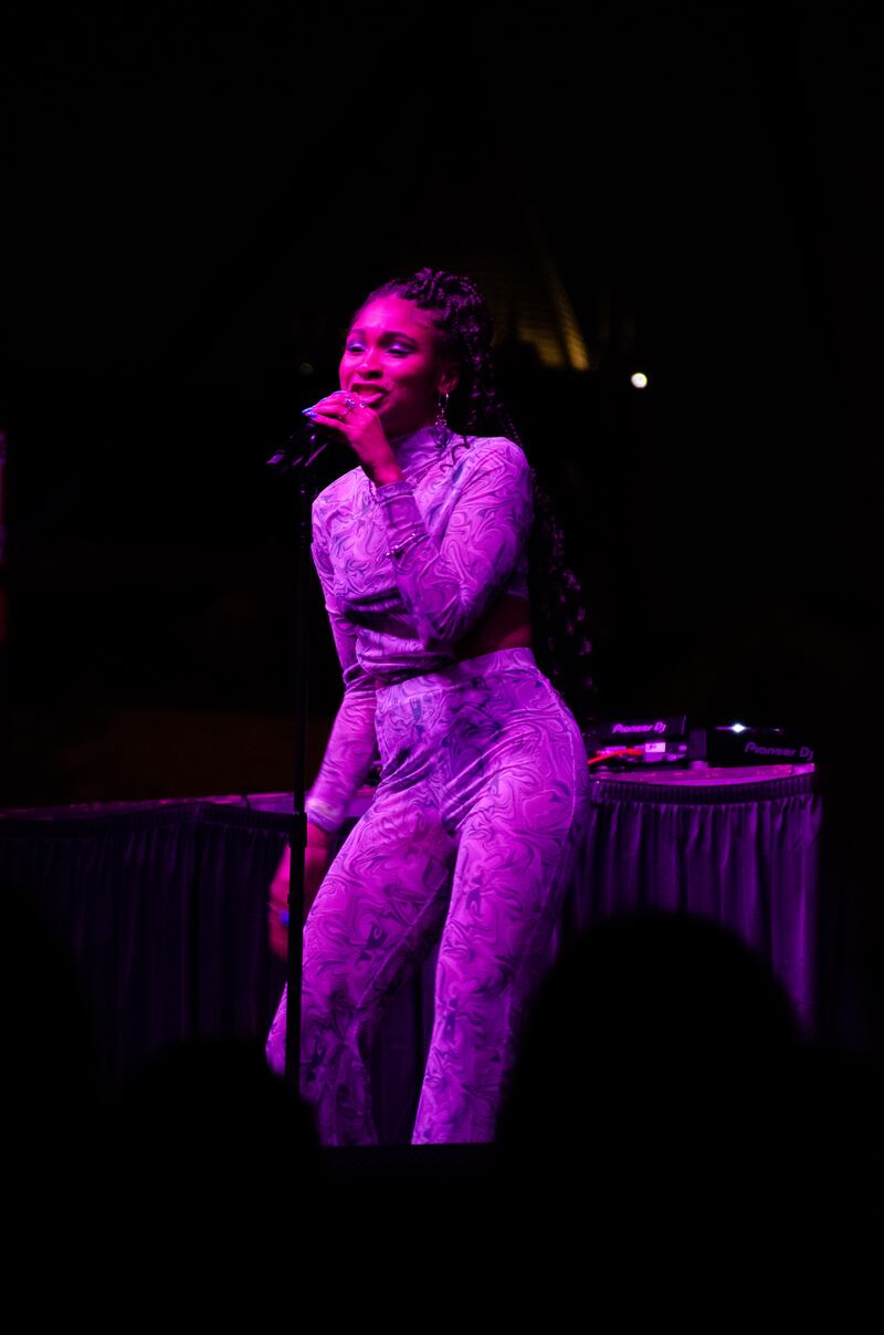 [One-sentence description of what this media is: "A photo of a vaccine site on USC campus" or "Gif of dancing banana". Important for accessibility/people who use screen readers.]