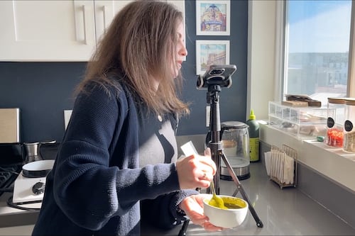 Sydney Karmes-Wainer: College student with an eating disorder to health influencer