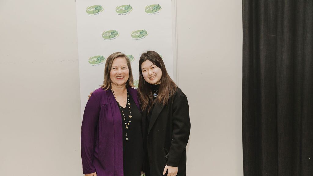 DESCRIBE THE IMAGE FOR ACCESSIBILITY, EXAMPLE: Photo of a chef putting red sauce onto an omelette.