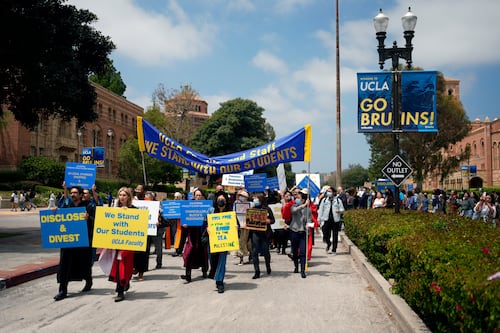 The federal government is revoking California students’ visas. Here’s how USC may be affected.