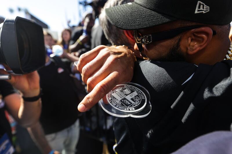 Annenberg Media photographers behind the scenes photographs of the LA Rams victory parade and rally.