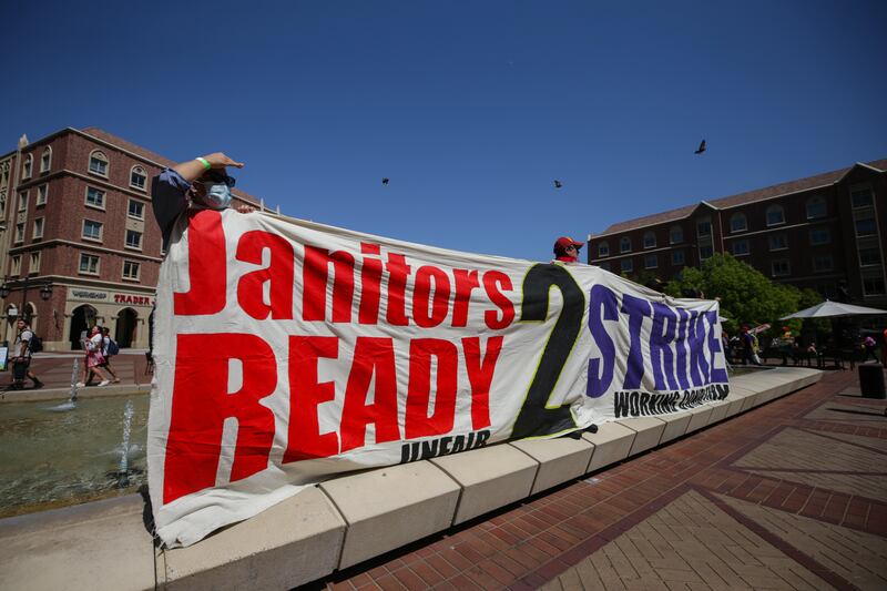 USC janitor and custodian protest