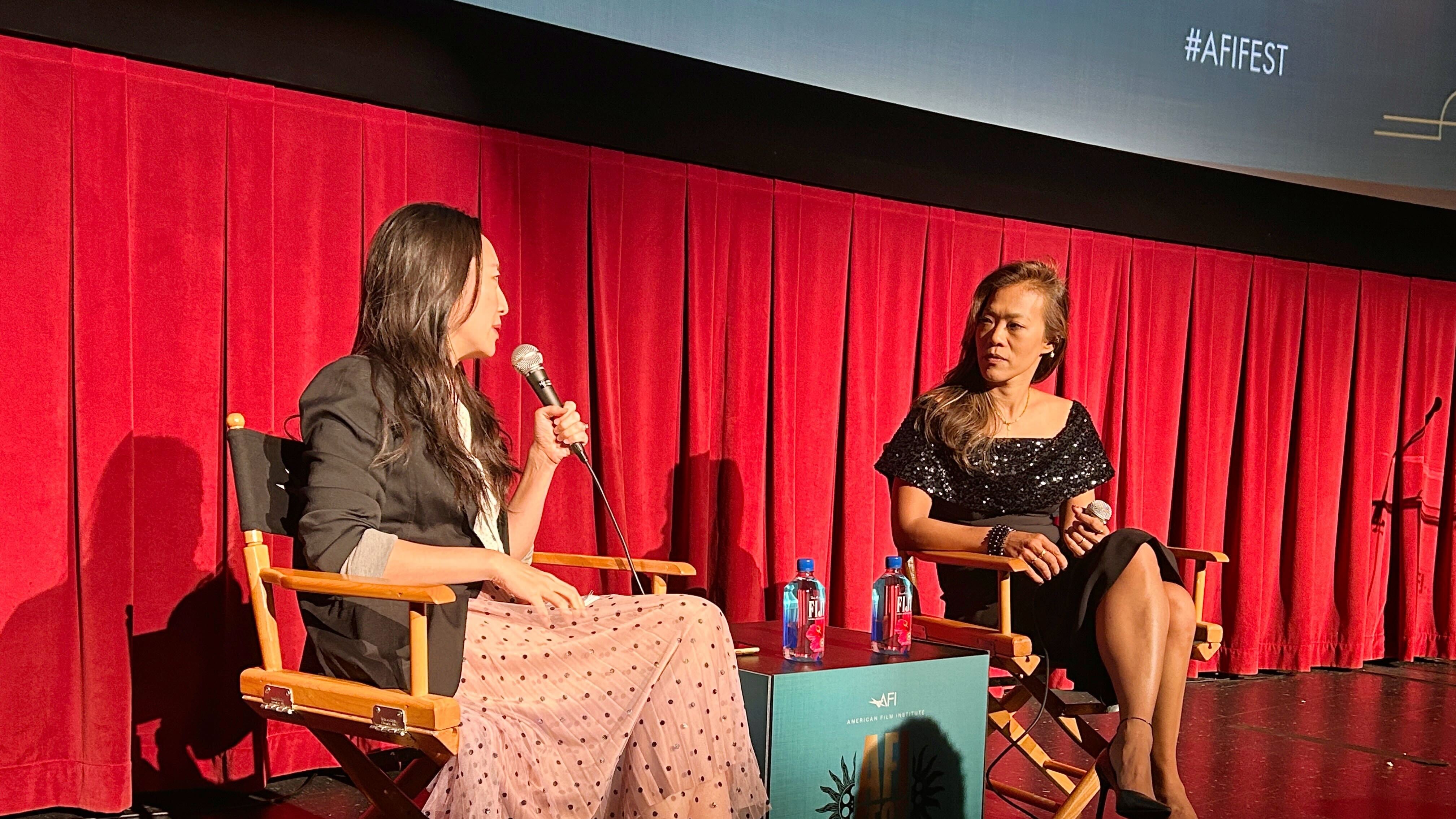 The conversation between Shiqing Zou and Rebecca Sun at the Q&A session.