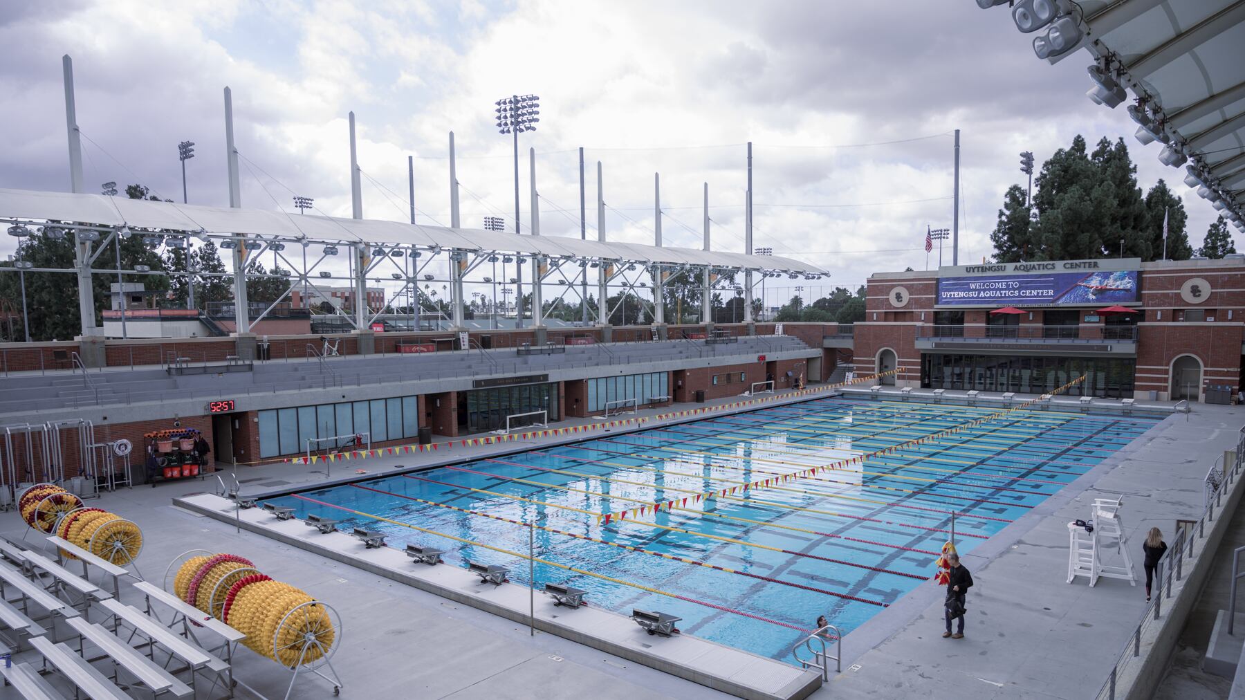 Wide angle of the University of Southern California Uytengsu Aquatics Center